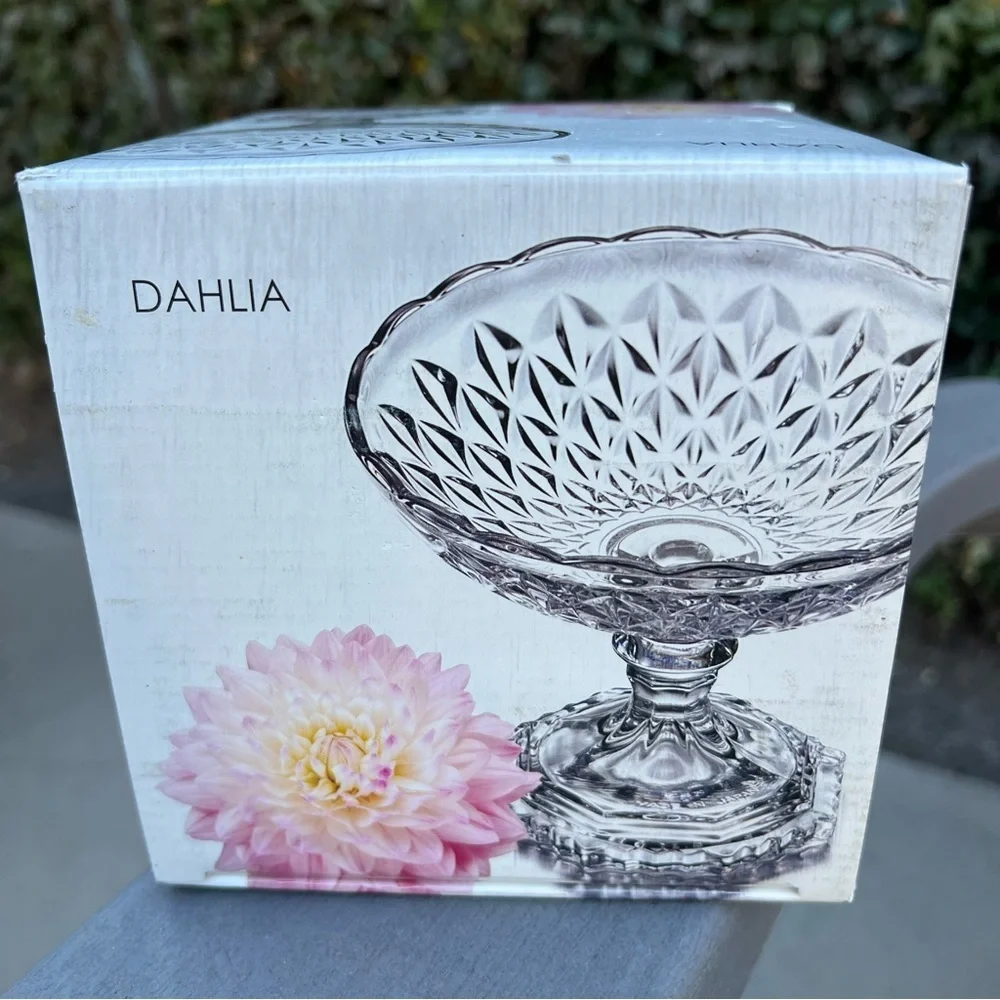 NIB Soga Contemporary Clear Glass Dahlia Footed Fruit & Candy Bowl Holiday Party